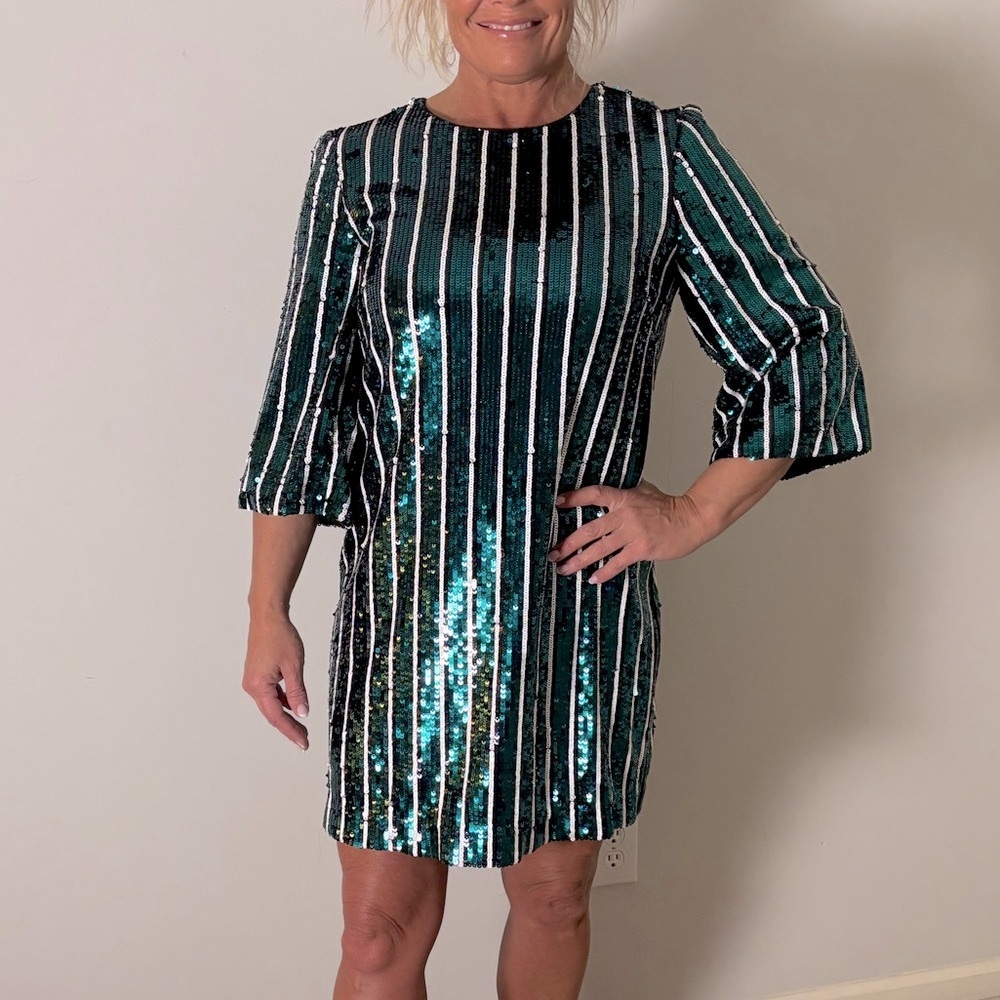 Badgley Mischka Green Sequin Sheath Dress Bell Sleeves